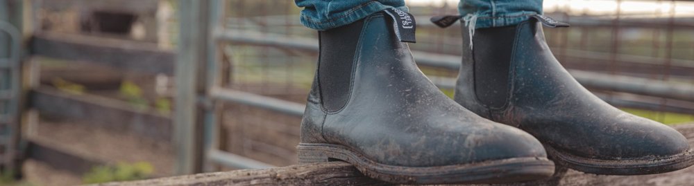 Mongrel work boots